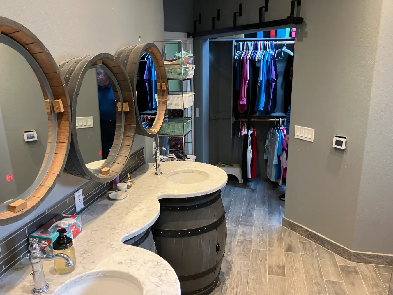 highland-ridge-carl-cyndis-bedroom-bath-remodel-before-004